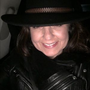 Meet your Posher, Wendi